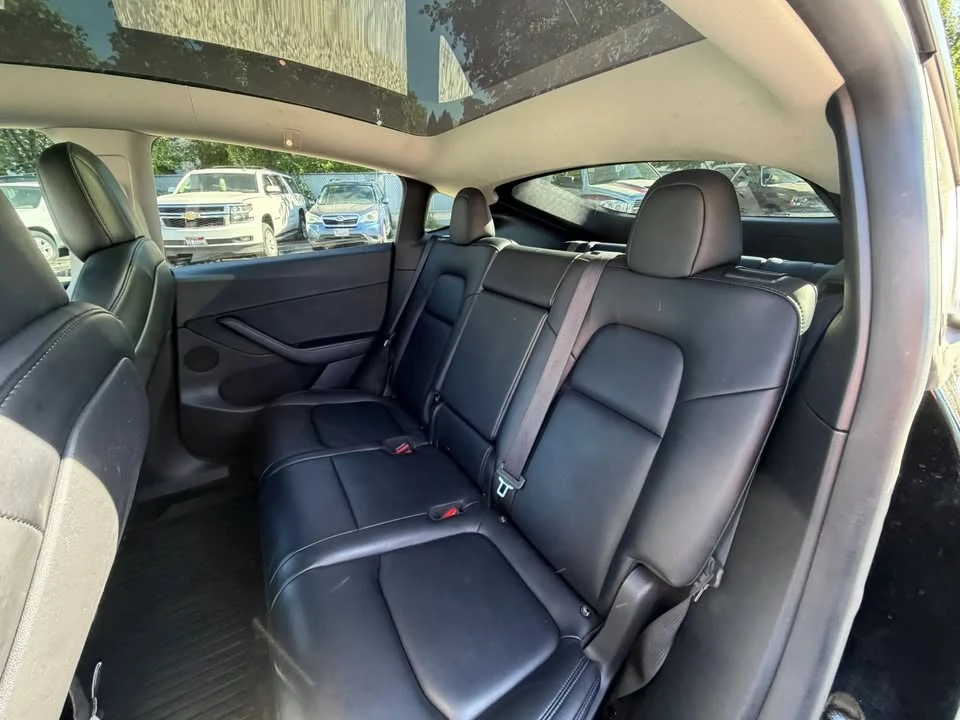 2022 Tesla Model Y - Image 7 of 11