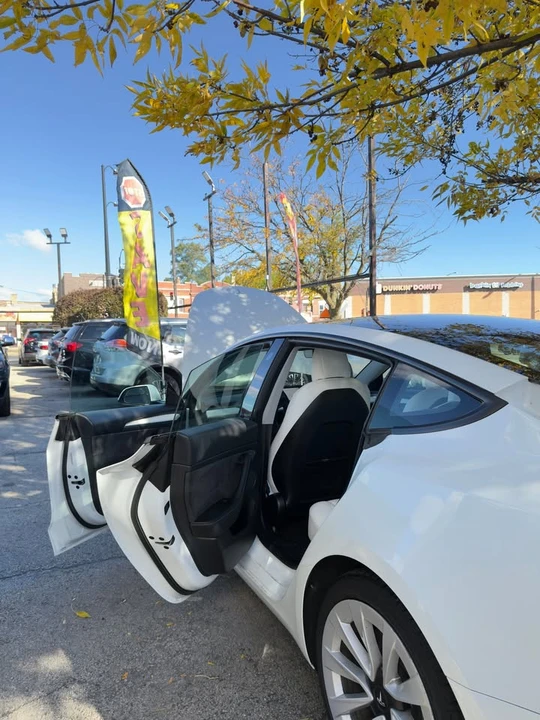 2022 Tesla Model 3 - Image 9 of 10