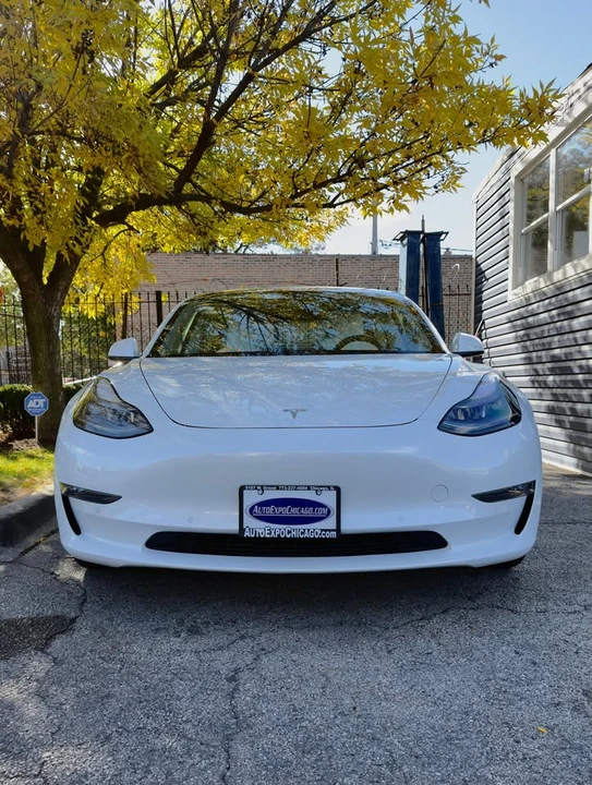 2022 Tesla Model 3 - Image 2 of 10