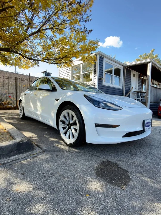 2022 Tesla Model 3 - Image 3 of 10