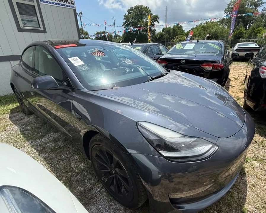 2022 Tesla Model 3 - Image 3 of 3