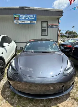 2022 Tesla Model 3 Standard Range Plus