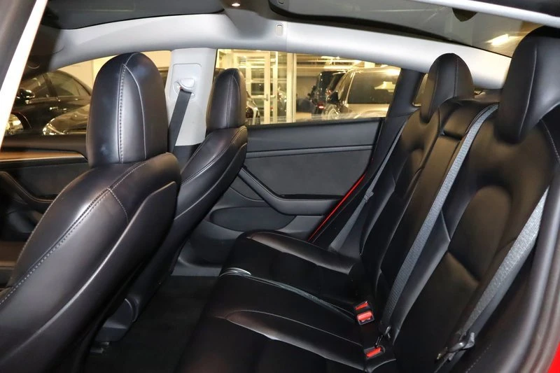 2022 Tesla Model 3 - Image 9 of 15