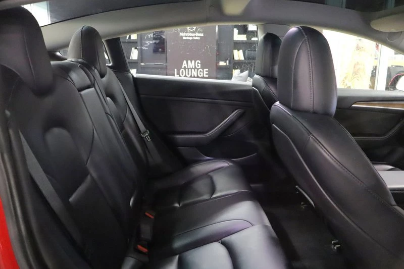 2022 Tesla Model 3 - Image 10 of 15