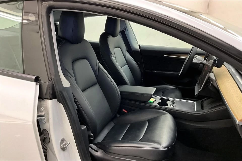 2022 Tesla Model 3 - Image 13 of 14