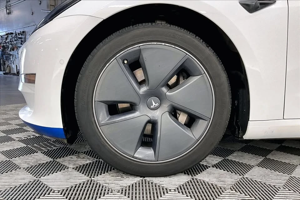 2022 Tesla Model 3 - Image 12 of 14