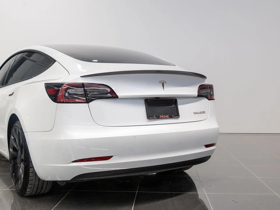 2022 Tesla Model 3 Performance - Image 12 of 13