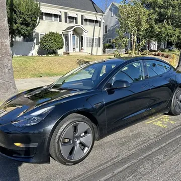 2022 Tesla Model 3 Standard Range
