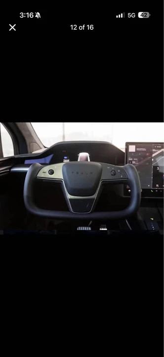 2022 Tesla Model X Plaid - Image 9 of 10