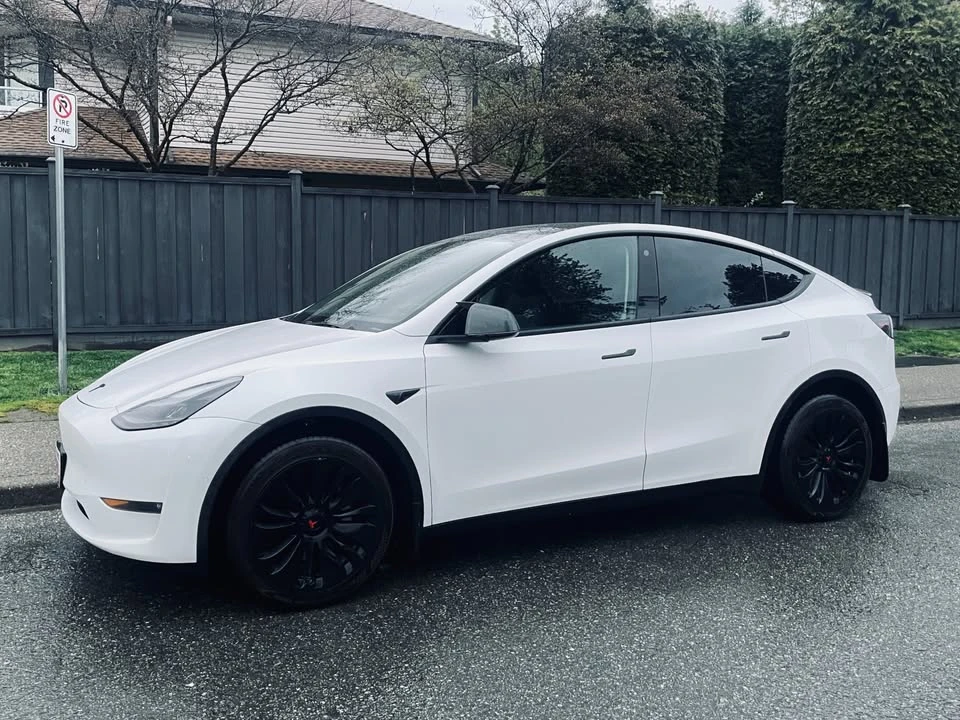 2022 Tesla Model Y - Image 12 of 20