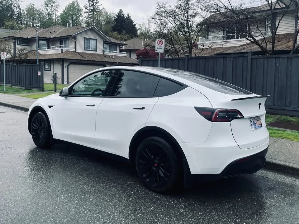 2022 Tesla Model Y - Image 10 of 20