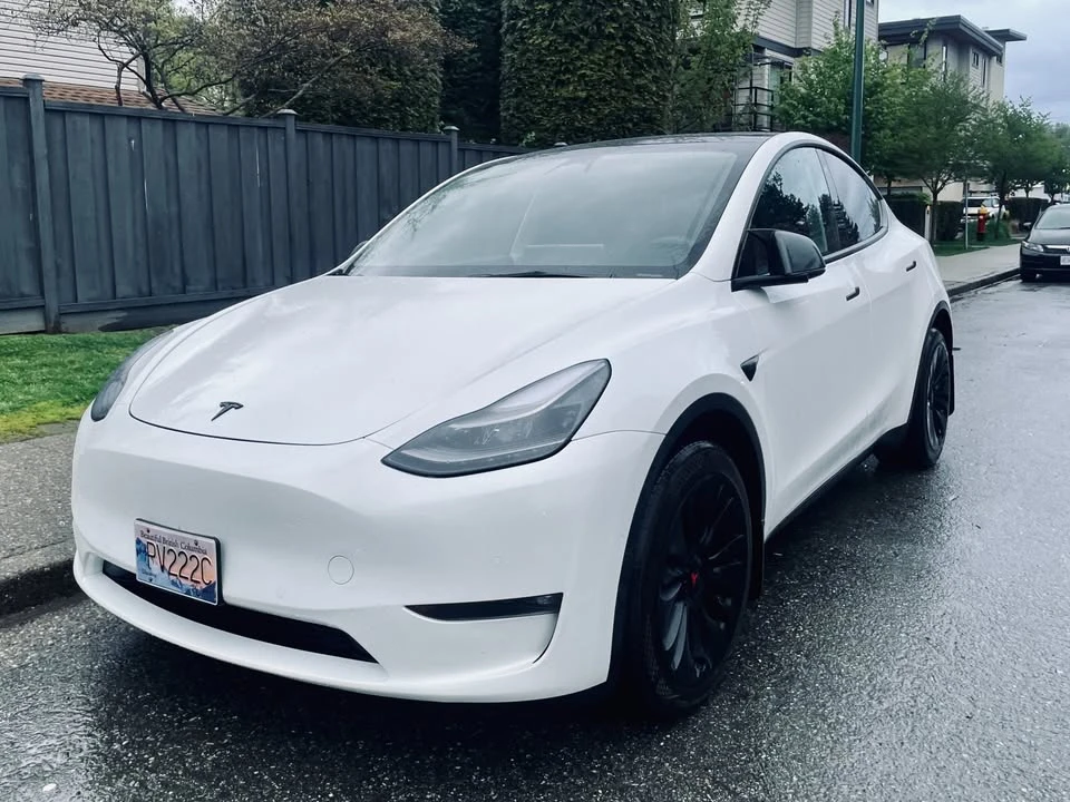 2022 Tesla Model Y - Image 15 of 20