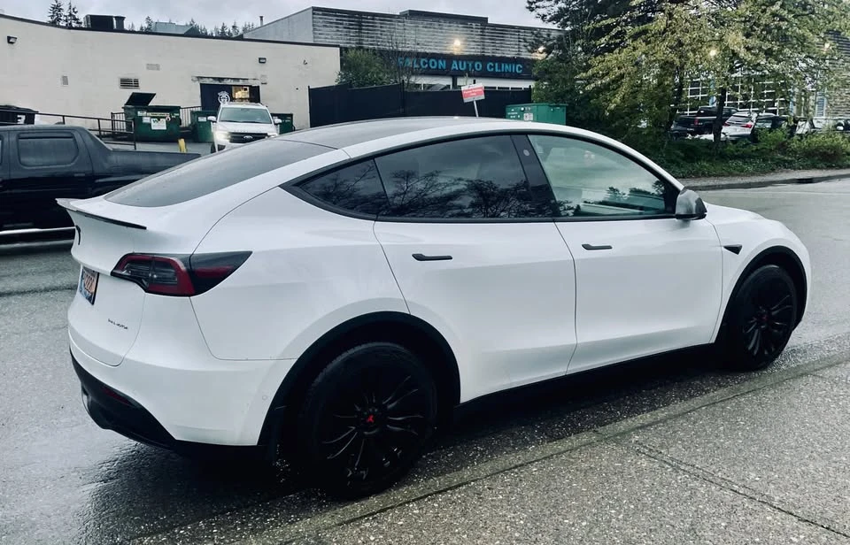 2022 Tesla Model Y - Image 4 of 20