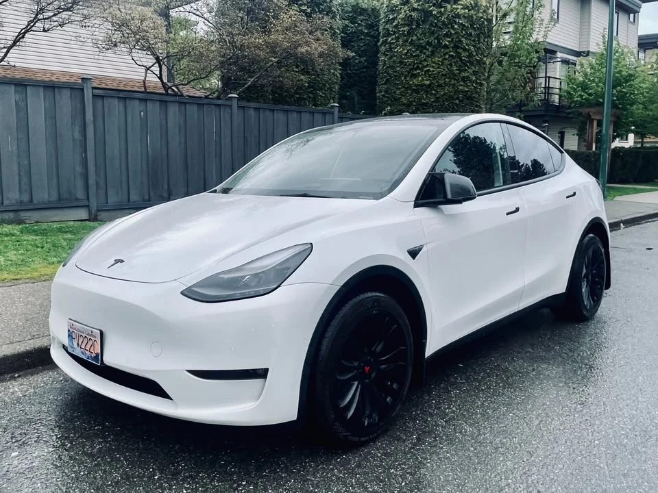 2022 Tesla Model Y - Image 14 of 20