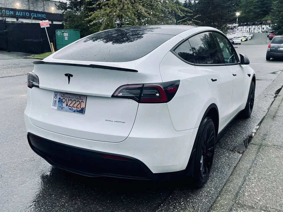 2022 Tesla Model Y - Image 6 of 20