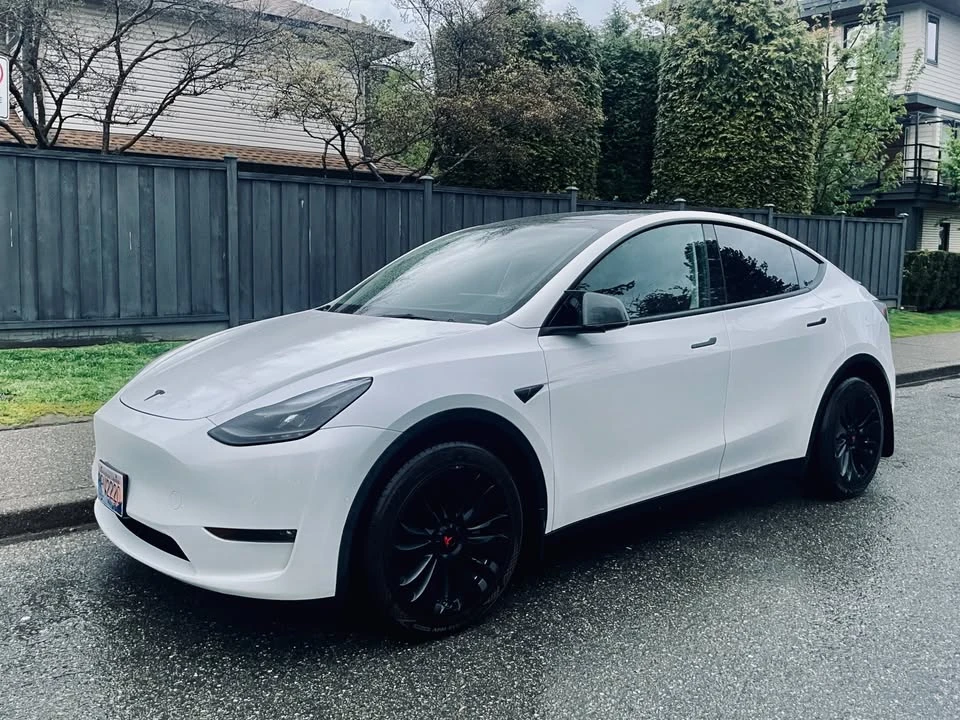 2022 Tesla Model Y - Image 13 of 20
