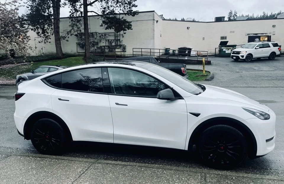 2022 Tesla Model Y - Image 3 of 20