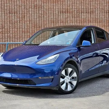 2022 Tesla Model Y Long Range AWD Dual Motor