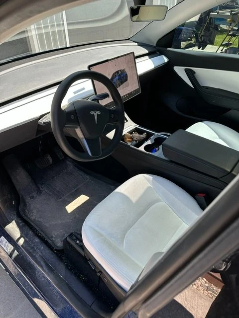 2022 Tesla Model Y - Image 4 of 5