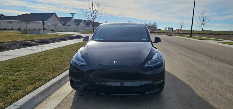 2022 Tesla Model Y Performance - Image 3 of 12