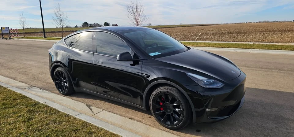 2022 Tesla Model Y Performance - Image 4 of 12