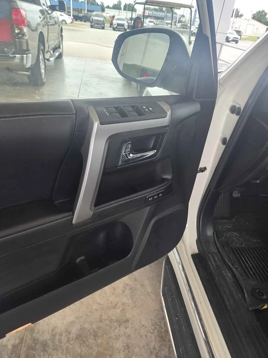 2022 Toyota 4Runner 5th Gen - Image 13 of 16