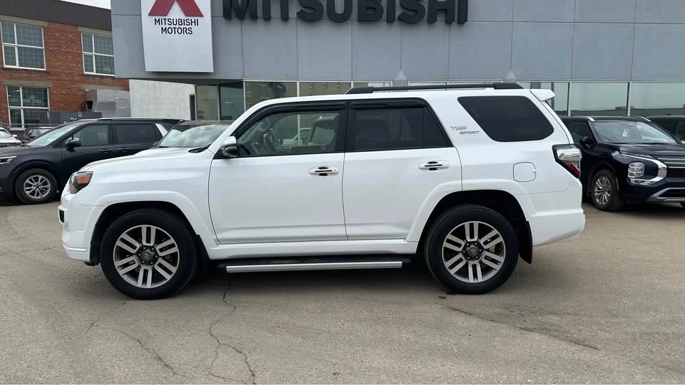 2022 Toyota 4Runner 5th Gen - Image 7 of 15