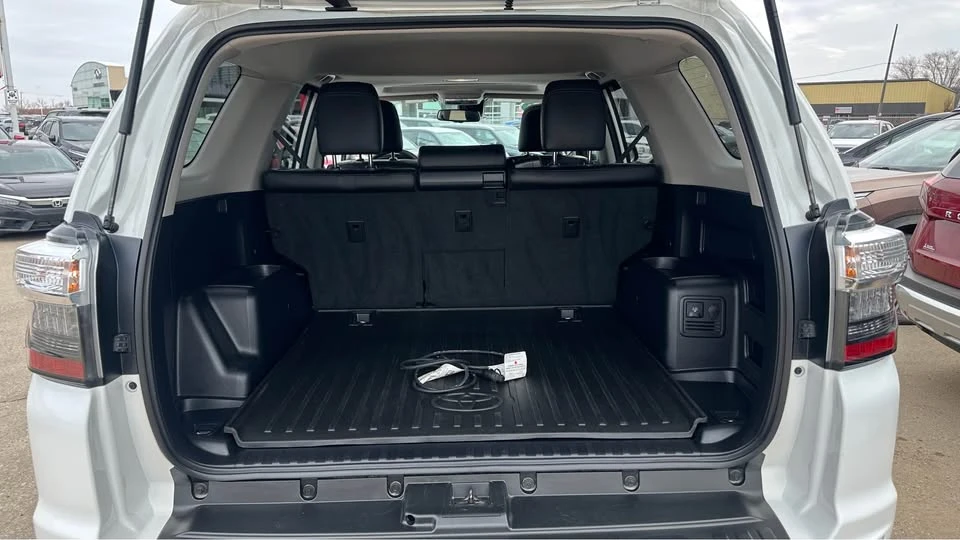 2022 Toyota 4Runner 5th Gen - Image 14 of 15