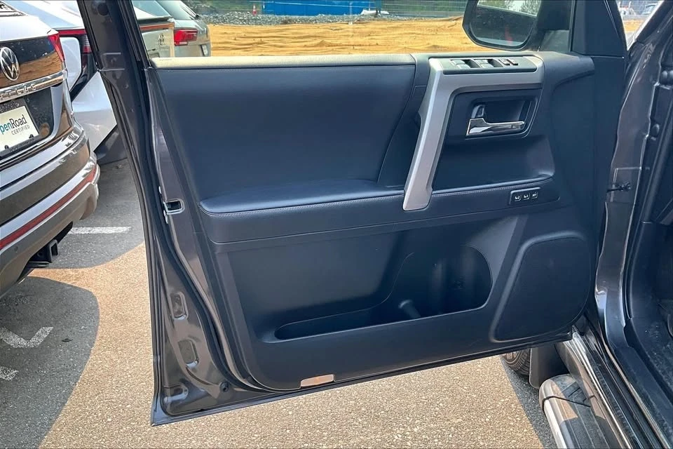 2022 Toyota 4Runner 5th Gen - Image 8 of 20
