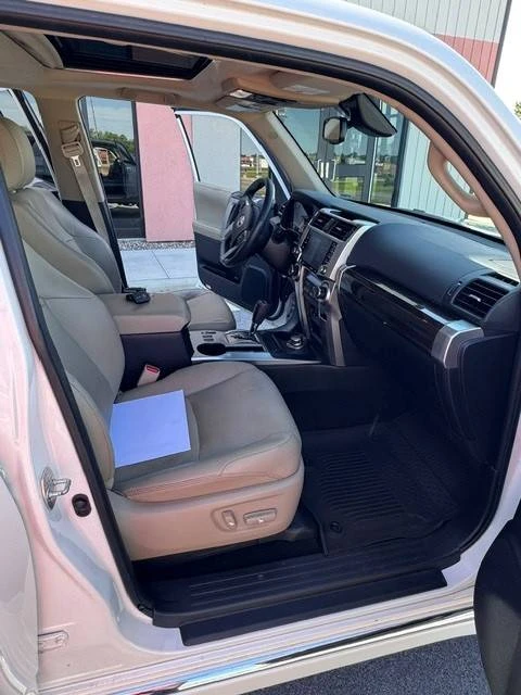2022 Toyota 4Runner 5th Gen - Image 9 of 12
