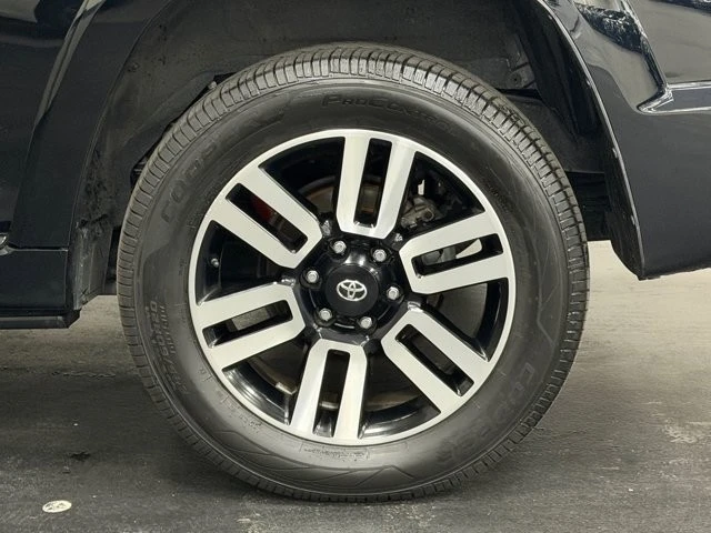 2022 Toyota 4Runner 5th Gen - Image 17 of 31
