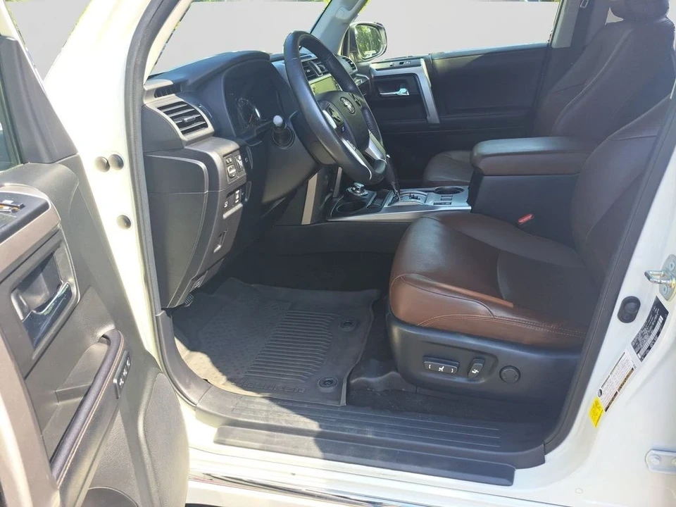 2022 Toyota 4Runner 5th Gen - Image 9 of 12