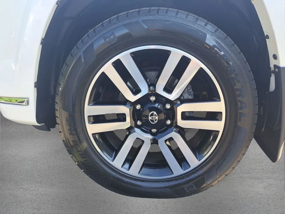 2022 Toyota 4Runner 5th Gen - Image 12 of 12