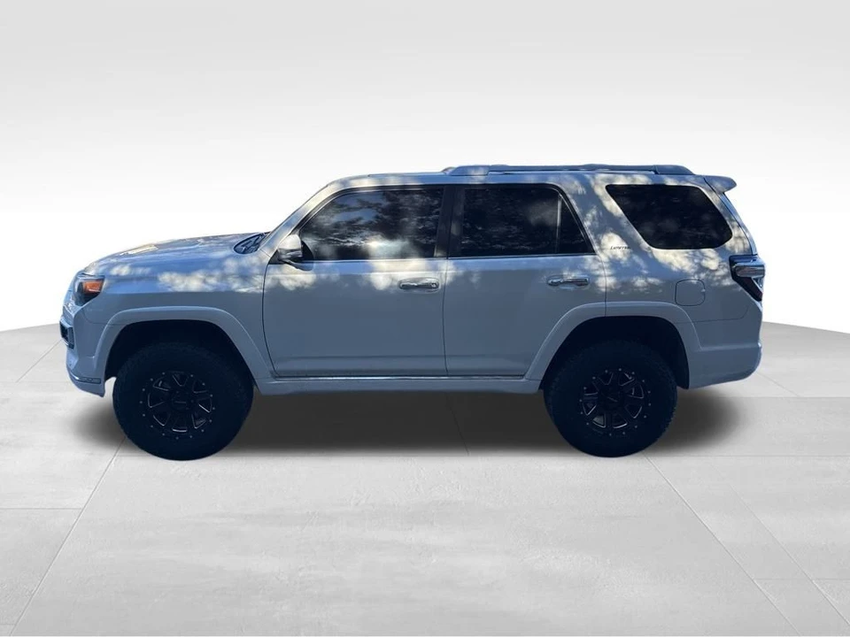 2022 Toyota 4Runner 5th Gen - Image 4 of 12
