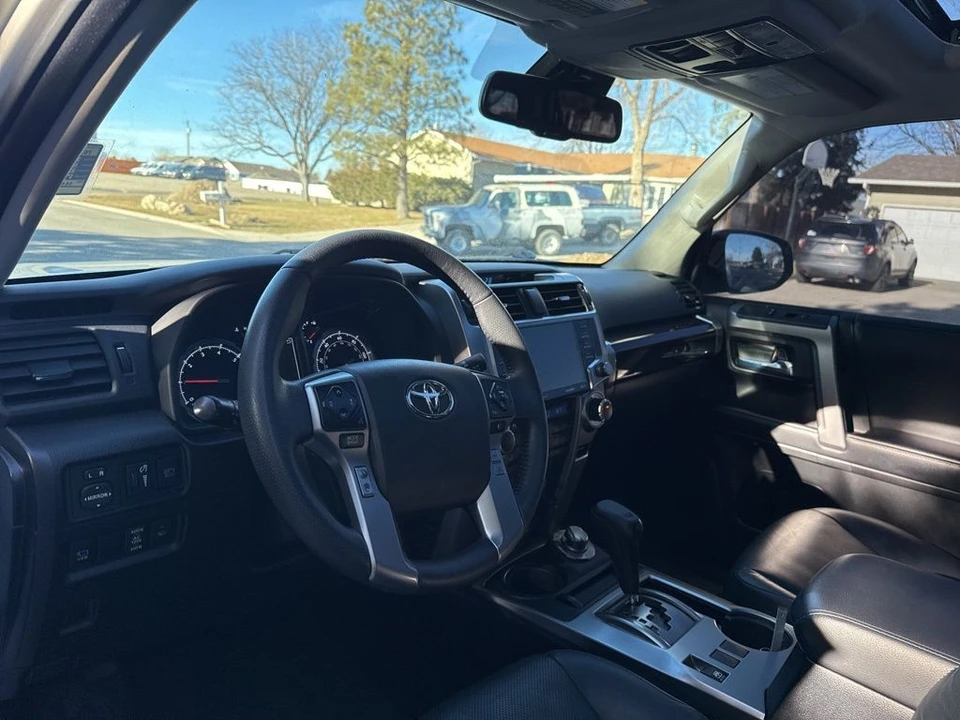 2022 Toyota 4Runner 5th Gen - Image 15 of 21
