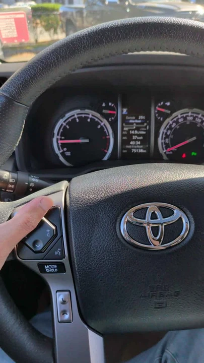 2022 Toyota 4Runner 5th Gen - Image 7 of 10