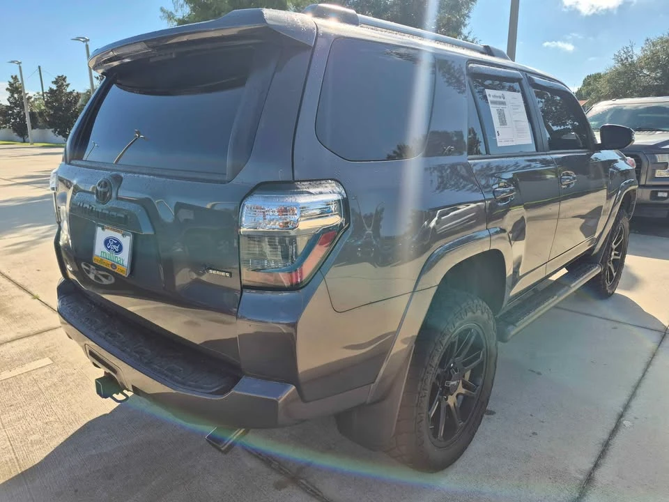 2022 Toyota 4Runner 5th Gen - Image 13 of 17