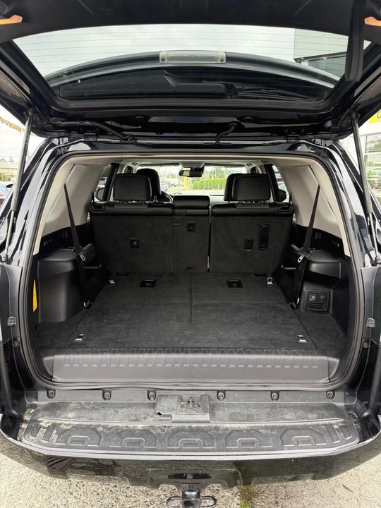 2022 Toyota 4Runner 5th Gen - Image 6 of 10