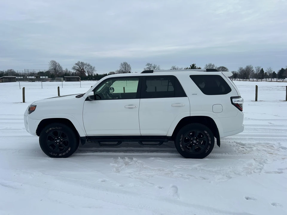 2022 Toyota 4Runner 5th Gen - Image 6 of 31