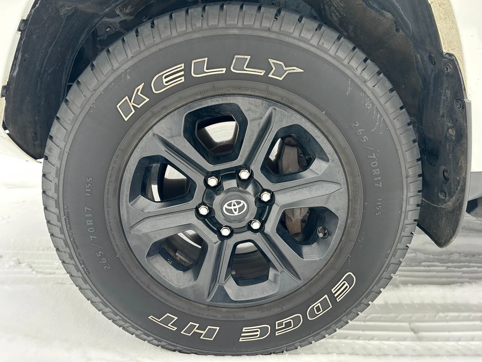 2022 Toyota 4Runner 5th Gen - Image 26 of 31