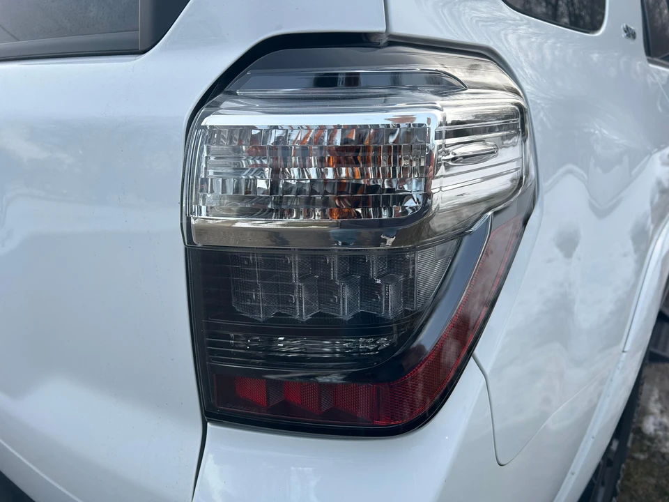 2022 Toyota 4Runner 5th Gen - Image 23 of 31
