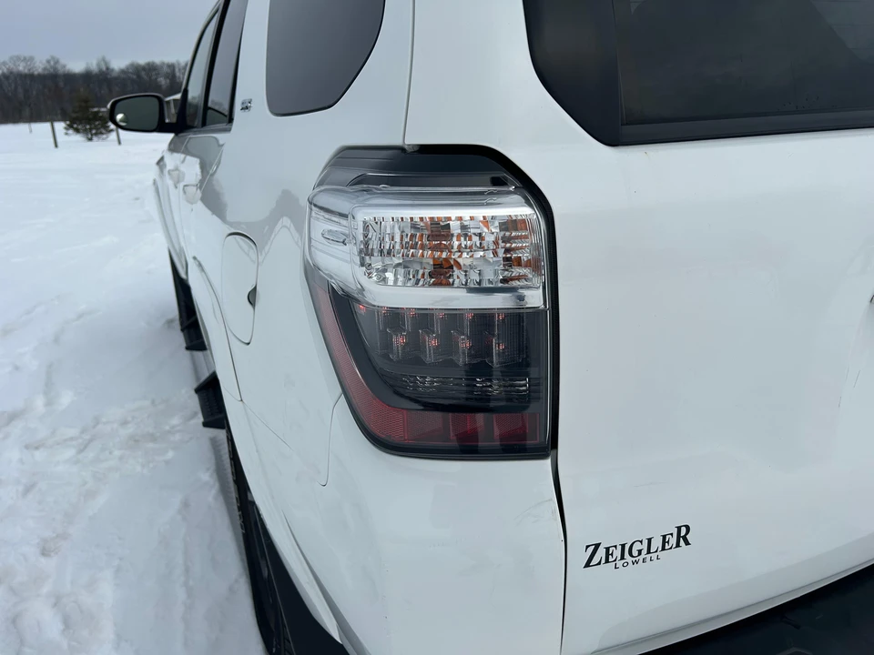 2022 Toyota 4Runner 5th Gen - Image 19 of 31