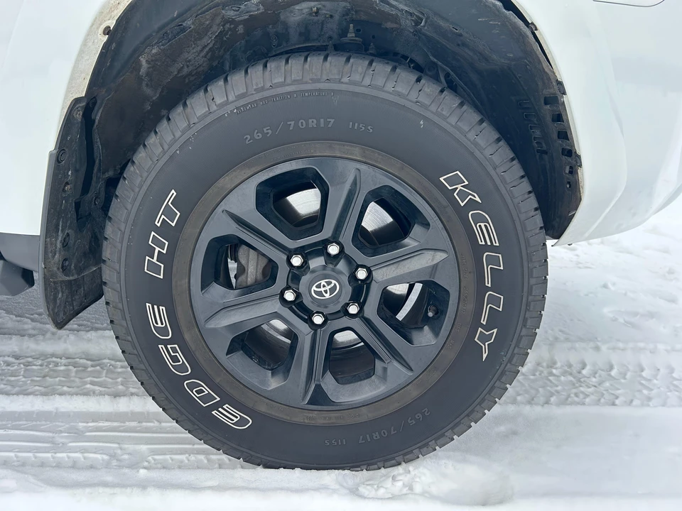 2022 Toyota 4Runner 5th Gen - Image 29 of 31