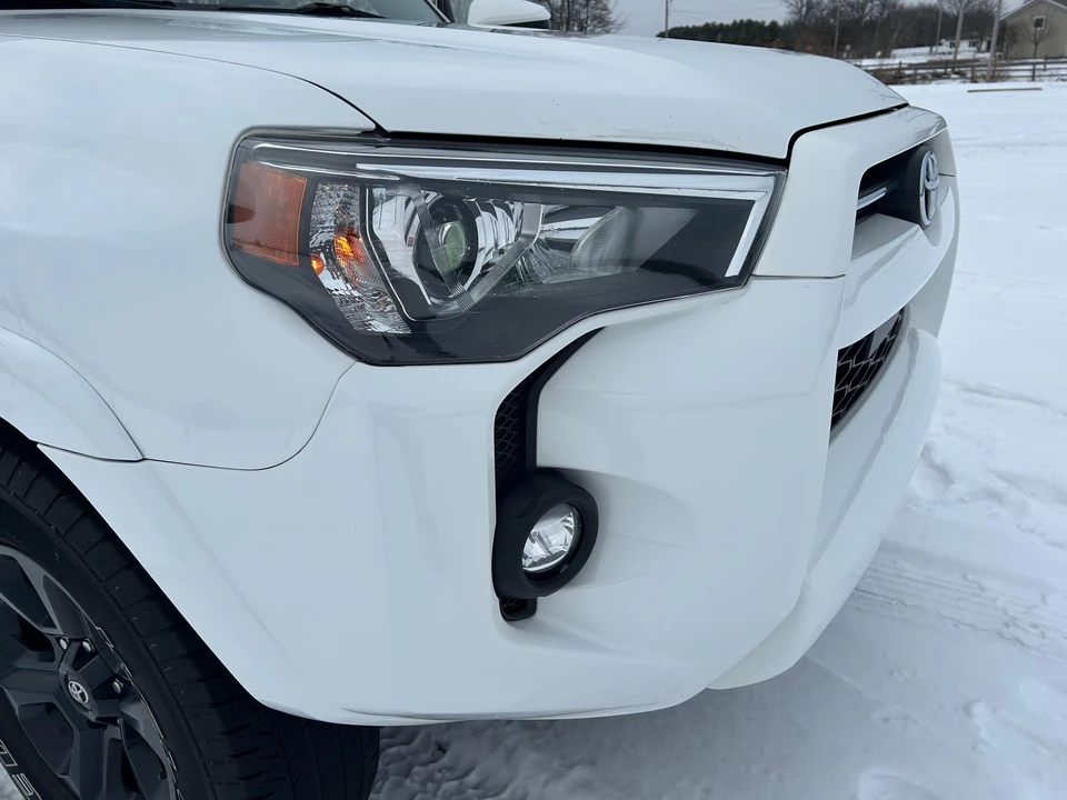 2022 Toyota 4Runner 5th Gen - Image 11 of 31