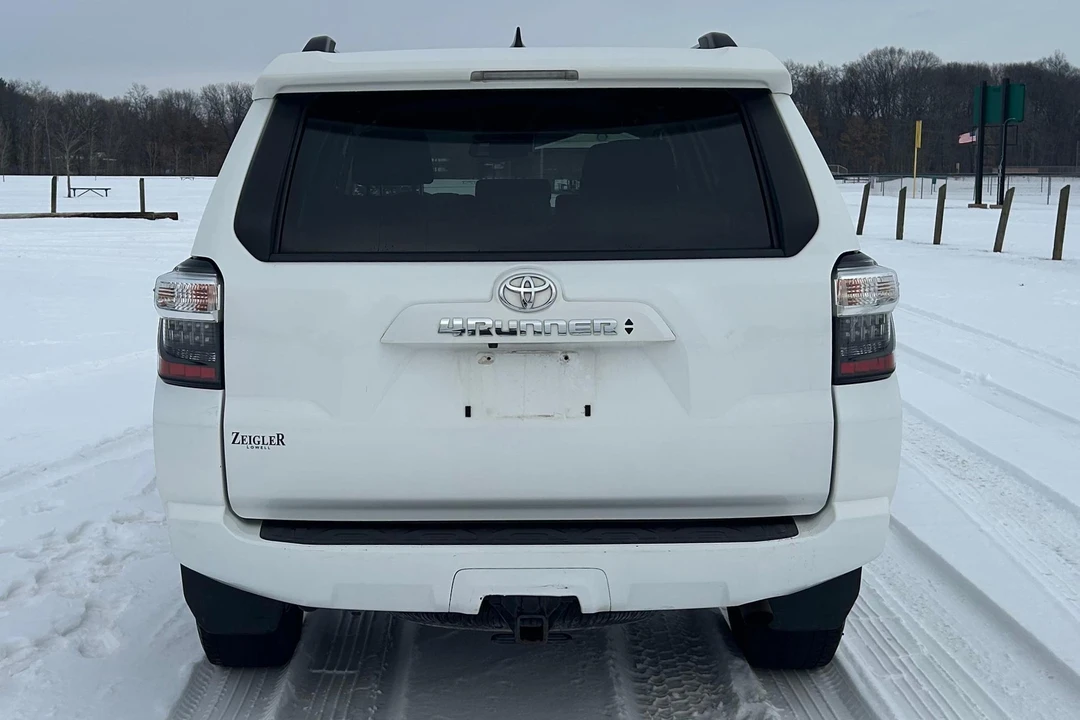 2022 Toyota 4Runner 5th Gen - Image 5 of 31