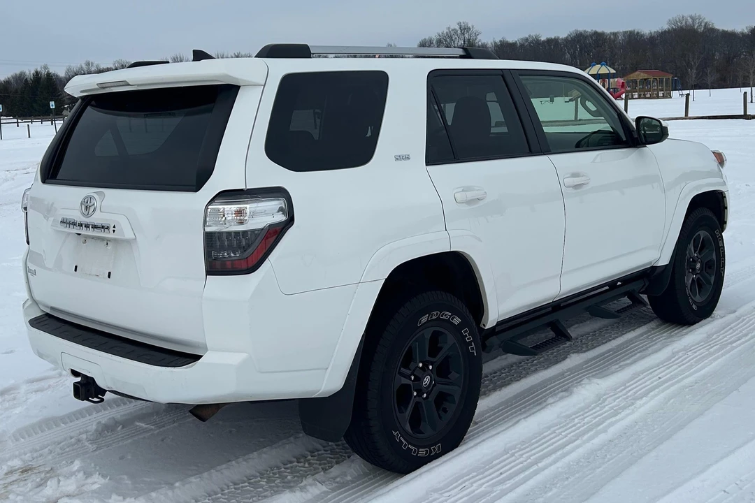 2022 Toyota 4Runner 5th Gen - Image 4 of 31