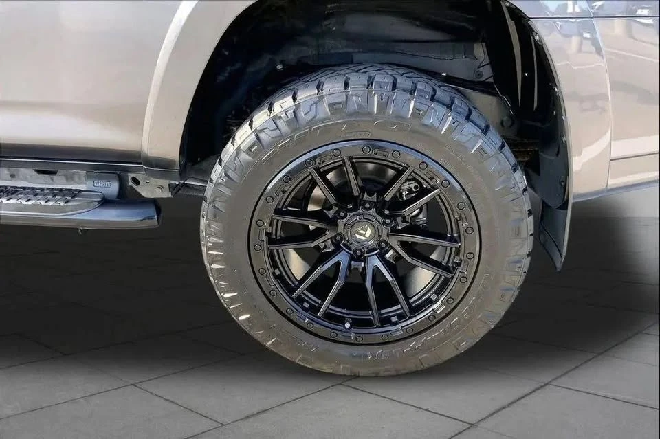 2022 Toyota 4Runner 5th Gen - Image 10 of 16