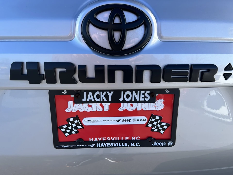 2022 Toyota 4Runner 5th Gen - Image 7 of 12