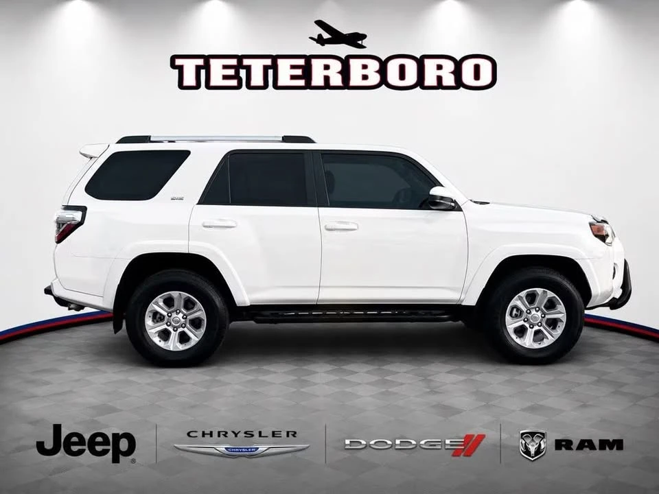 2022 Toyota 4Runner 5th Gen - Image 8 of 20