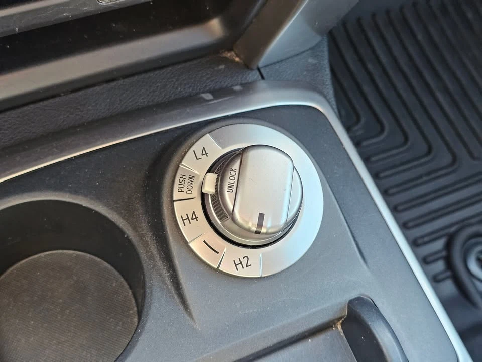 2022 Toyota 4Runner 5th Gen - Image 15 of 17